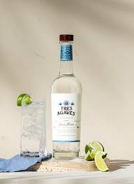 TRES AGAVES BLANCO 750ML