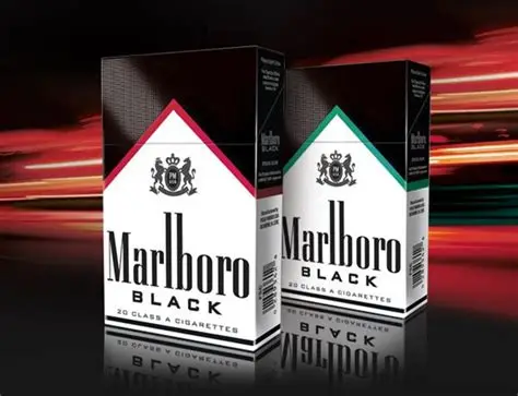 MARLBORO BLACK SHORT
